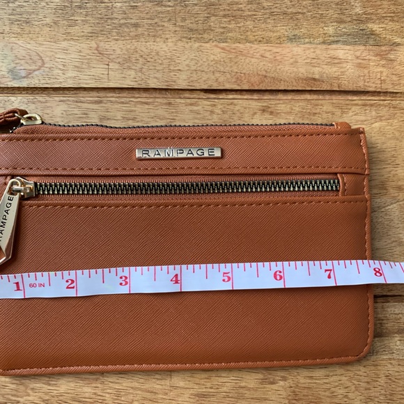 Slim Wristlet - New - Picture 4 of 5